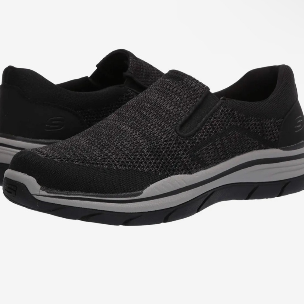 Men’s sketchers size 13